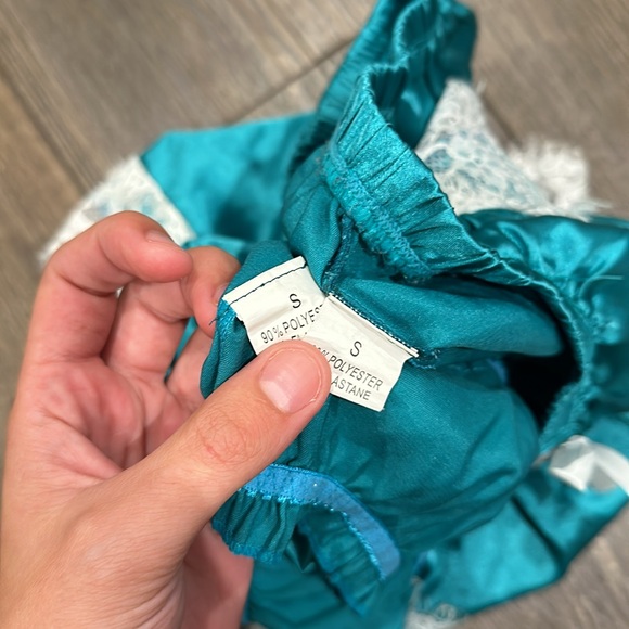 Pj Set - Picture 3 of 4